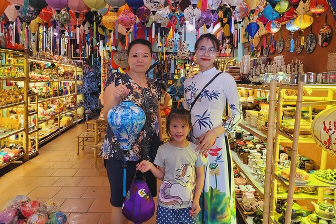 1-Hour Lantern Making Class in Hoi An - What You Take Home, and Why Foldable Matters