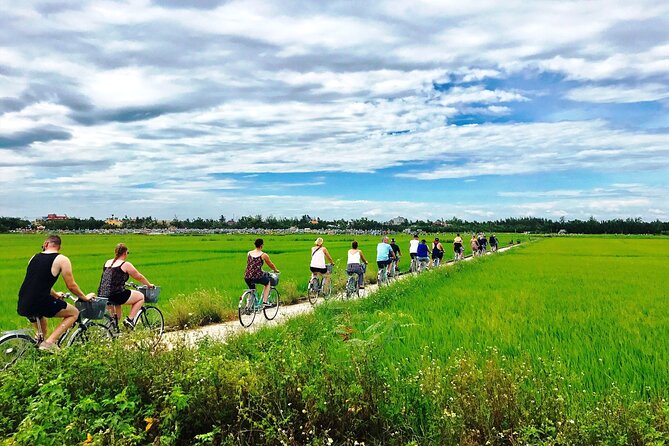 3 Hours Hoi An Countryside Bicycle Tour - The countryside ride to Cam Chau: rice fields, lakes, and photo opportunities