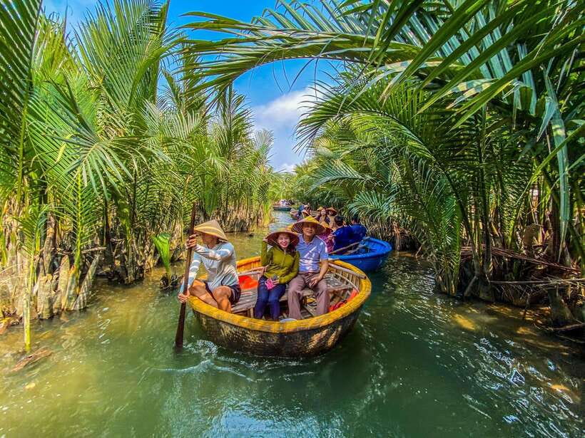 40 Minutes - Basket Boat Ride in the Water Coconut forest - Duration and Timing: Planning Around 07:00 to 17:00