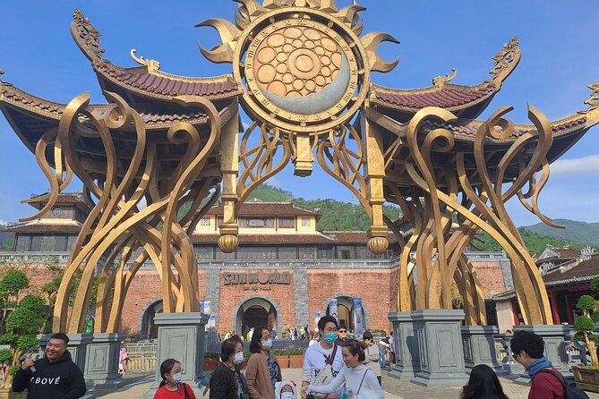 Afternoon private transfer from Danang city to the Golden Bridge - Finicular tram to the second cable car station and onward