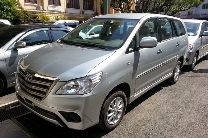 Airport Transfer (From Hotel in Hoi An to Da Nang Airport) 7 Seat Car - Pair It With Hoi An Old Town, Not Shopping Stress