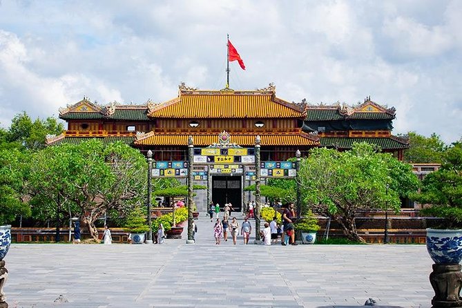 All must-see places Hue City, Hai Van Pass from Hoi An Group Tour - Thien Mu Pagoda and the Perfume River: Hue’s iconic viewpoint