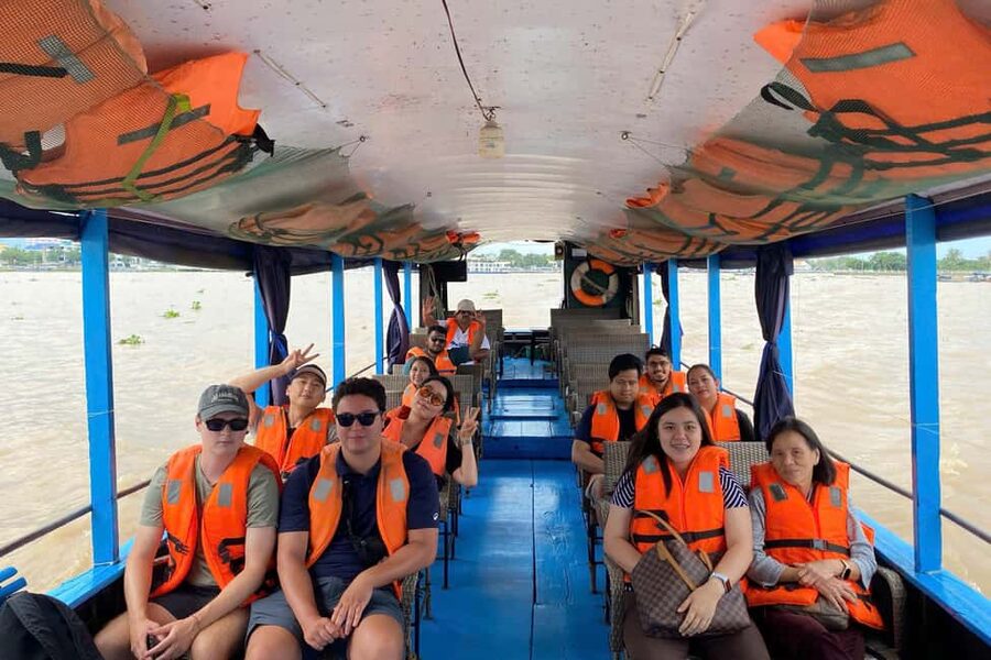 Authentic Mekong Delta: Tuk Tuk, Rowing Boat, Biking Tour - The VAC farming model: Garden, Pond, Cage in plain visuals