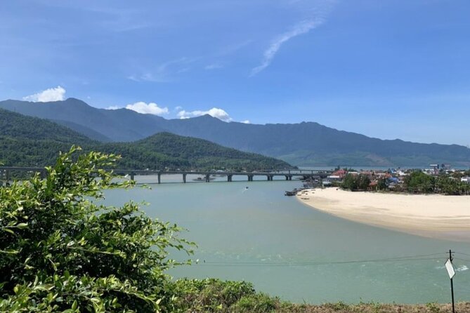 BaNa Hills with Golden Bridge 1 Day Tour from Hoi An/Da Nang - Golden Bridge: The Walk You Plan Around