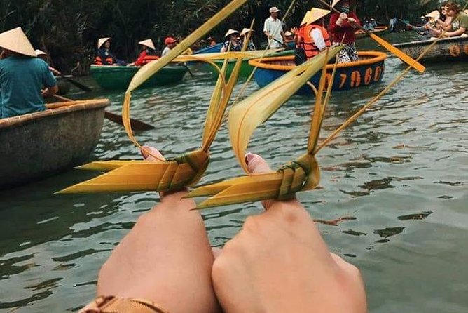 Basket Boat Riding at Bay May coconut village - The 45-minute basket boat ride: your route on the water