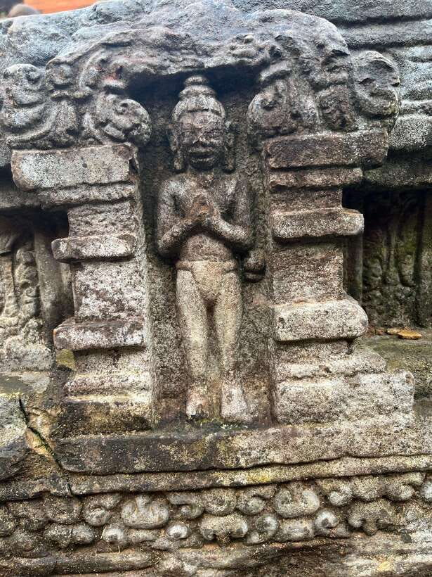 Best tour/ transfer to My Son Sanctuary - Comfort and the guide experience: where the small details matter