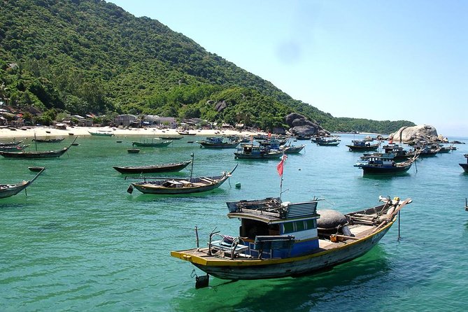 Cham Island Tour Snorkeling -Sunbathing - Nice Beach - Speedboat - Speedboat ride to Cu Lao Cham: quick, but not always calm