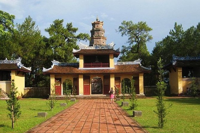 Chan May Port to Hue, Hoi An or Golden Hand Bridge of Bana Hills - Choosing Hue, Hoi An, or Ba Na Hills from Chan May Port