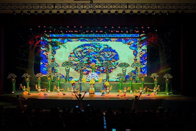 Charming Da Nang Show : Culture-Art-History-LifeStyle of Vietnam - The flying couples, what the highlight segment is really like