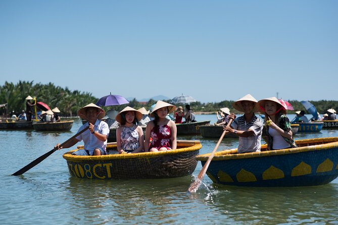 Coconut Basket boat, City tour, Boat ride, Night market from DN - Price and logistics: what $39 actually covers