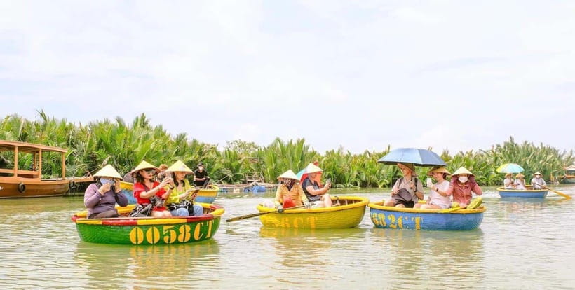 Coconut Basket Boat Ride in Hoi An - Photo help that actually matters on the water