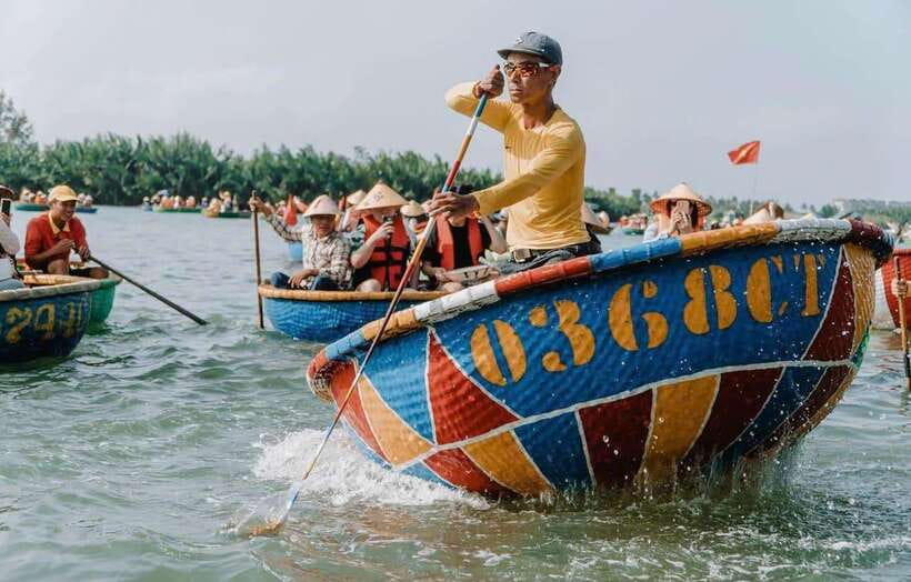 Coconut Boat Hoi An - Arriving At Coconut Island Đảo Dừa Xanh (And Avoiding the Grab Detour)