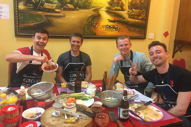 Cook Like a Local: Your Personalized Vietnamese Culinary Journey - The Market Walk: How to Choose Vegetables, Herbs, and Proteins Like a Local
