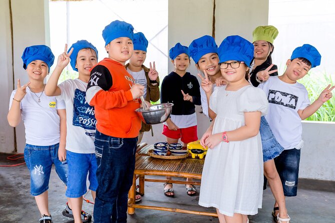 Cooking Class Hoi An - Organic Garden - Farming Tour-Handicrafts - The nearby 5-star resort by the river: a bonus stop for downtime