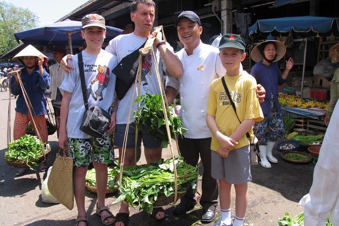 Cooking Class , Local Market , Basket Boat And CRABS FISHING - Hoi An in five hours, from market to your own lunch