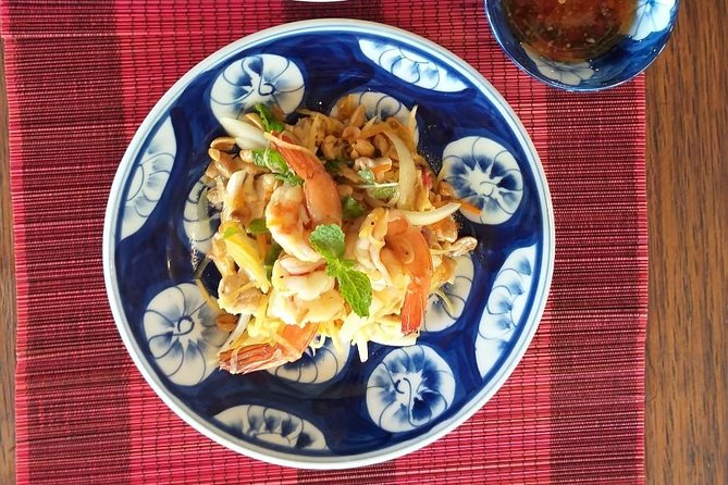 Countryside bike tour, basket boat and cooking class - Who should book, and who might want a different style tour
