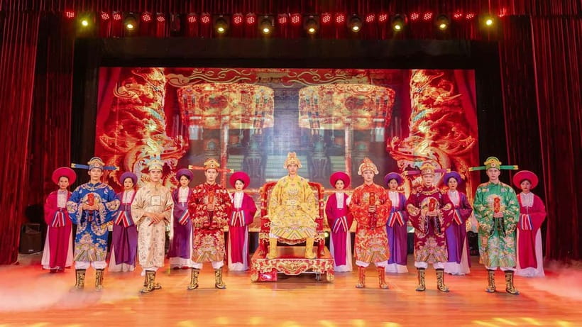 Da Nang: Ao Dai Show - Where to sit and how to avoid a bad view