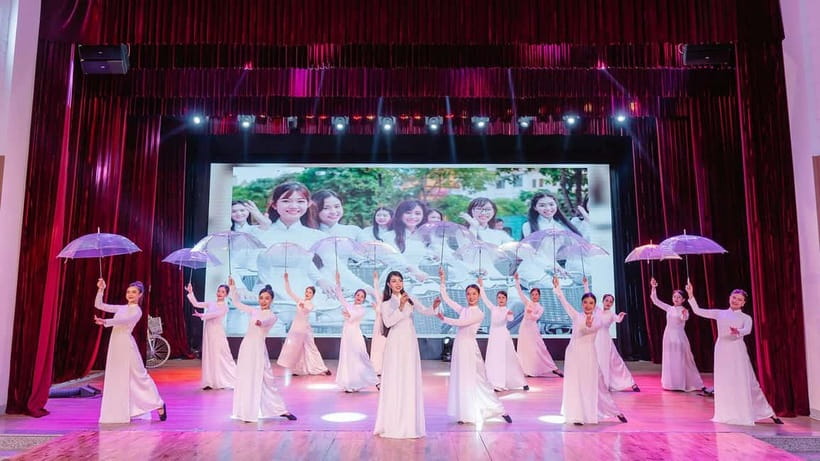Da Nang: Ao Dai Show - Refreshments: small, but still helpful