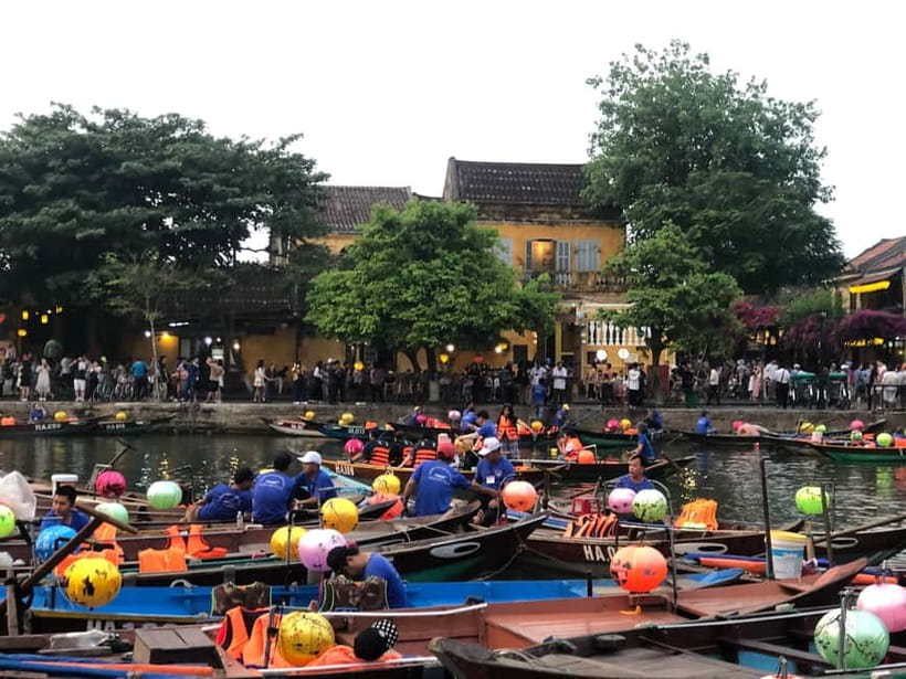 Da Nang : Basket Boat Ride - Hoi An City - Release Lantern - Dinner in Hoi An: one local dish included