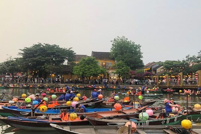 Da Nang Basket Boat Ride in Hoi An City with Release Lantern - Hoi An Ancient Town Highlights: Phuc Kien Chinese Assembly Hall and Ancestor Worship
