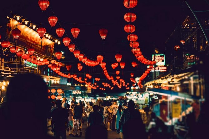 Da Nang By Night: Seafood dinner, night market and cruise trip - The Han River cruise with live music, plus what to watch for