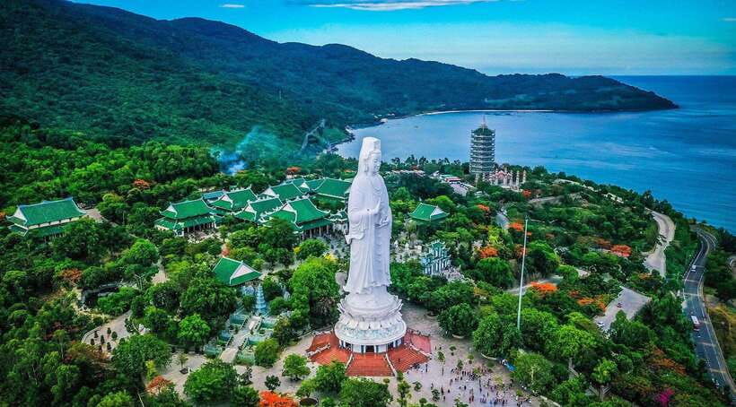 Da Nang City Sightseeing Private Tour With Hai Van Pass - The big idea: temples, cliffs, and street food in one smooth day
