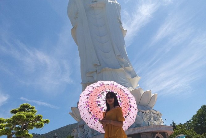 Da Nang City Small Group Tour - Sightseeing, Food, Culture & more - Non Nuoc stone carving village museum: where the craft has momentum