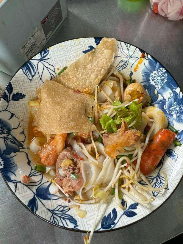 Da Nang City Street Food Private Tour With Local Students - Eating like a local: what your guide actually helps with