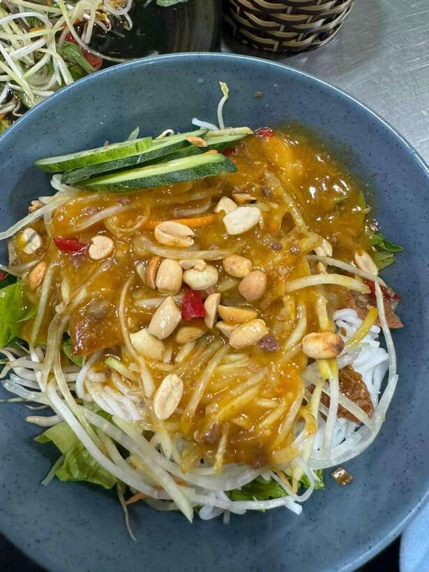 Da Nang City Street Food Tour With Live Music Tien Sa Show - Tran Thi Ly Bridge photos and the rhythm between stops