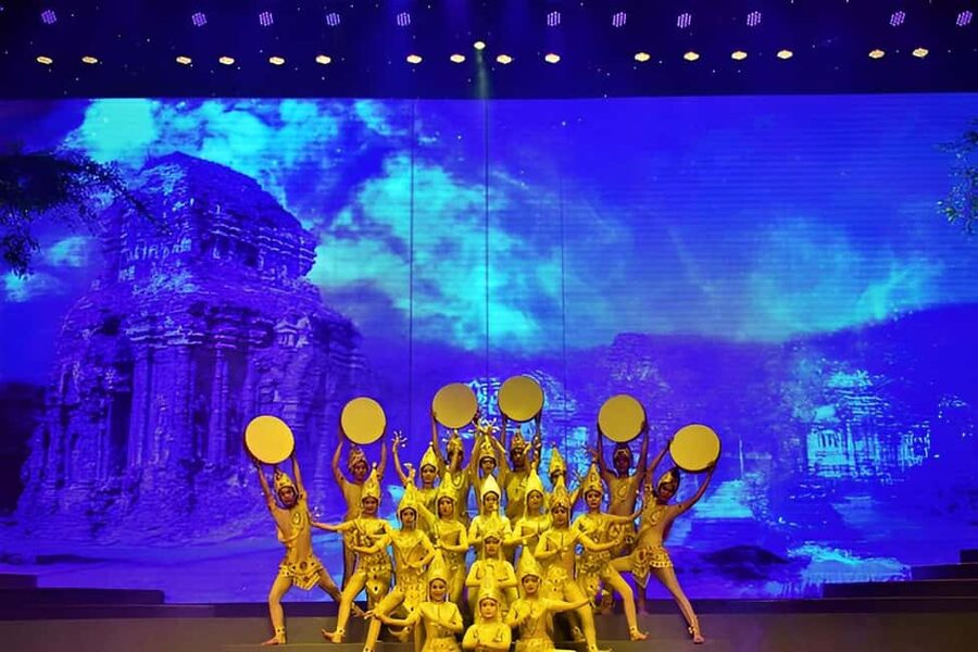 Da Nang: Da Nang Charming show ticket - Who this experience suits best