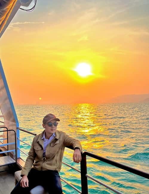Da Nang: Experience a Magical Sunset Dinner Cruise in DN Bay - Who Should Book This Cruise (And Who Might Not Love It)
