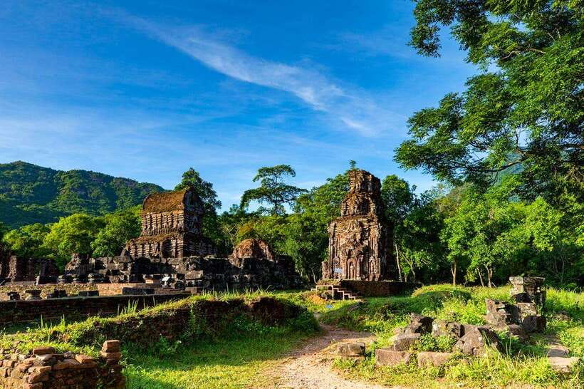 Da Nang: Full-day My Son Sanctuary And Hoi An Heritage Tour - Lunch in Hoi An Area: A Practical Reset Before More Walking