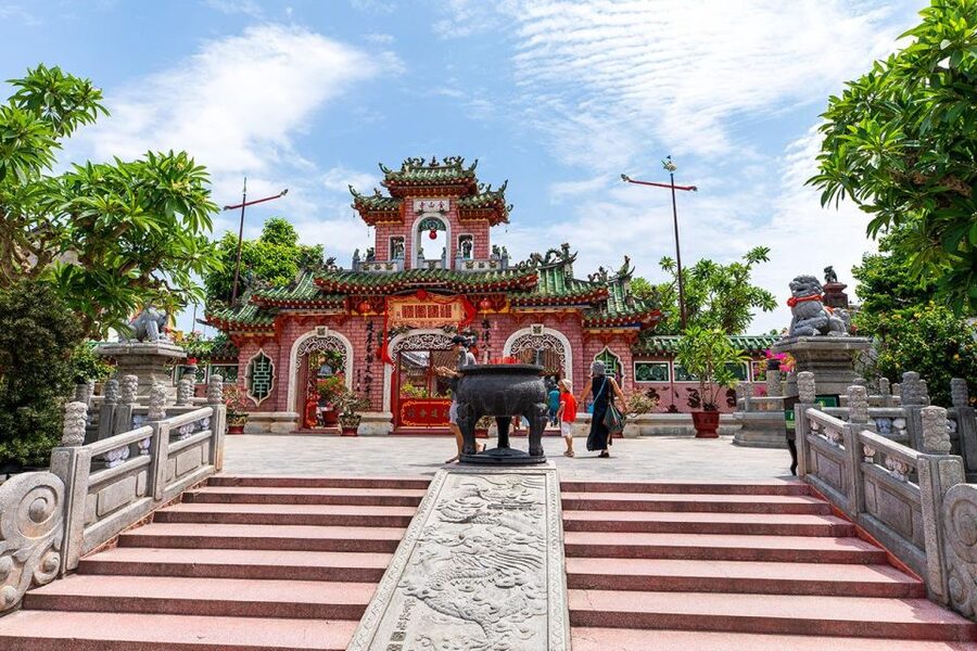 Da Nang: Full-day My Son Sanctuary And Hoi An Heritage Tour - Snacks and Sông Hoài Square: A Short Food Break With a View