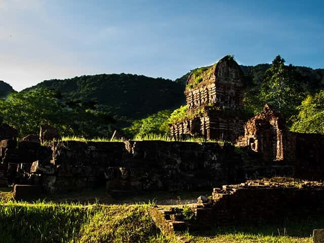 Da Nang: Half-day Journey To My Son Sanctuary - Hindu worship at My Son: what the guides help you notice