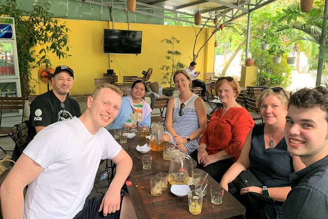 Da nang Helping Hand Food Trail (Da nang Food Tour) - Dinner, dessert, and how to pace yourself on an eating route