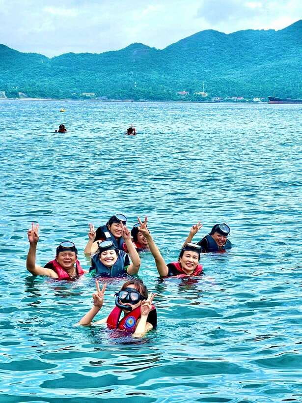 Da Nang/Hoi An: Cham Island Speedboat Tour with Snorkeling - Who this Cham Island tour fits best