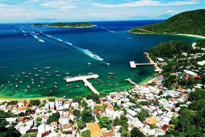 Da Nang/Hoi An: Cham Island Speedboat Tour with Snorkeling - The outgoing speedboat: what 40 to 50 km/h feels like
