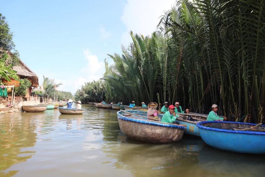 Da Nang/Hoi An:Experience Basket Boat ride in Coconut Forest - What happens on the water: hats, paddling, and the boat spin show