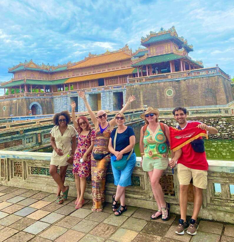 Da Nang: Hue Imperial Day Trip, Hai Van Pass Train, & Lunch - Hue in two hours: the Imperial City and the Forbidden Purple City