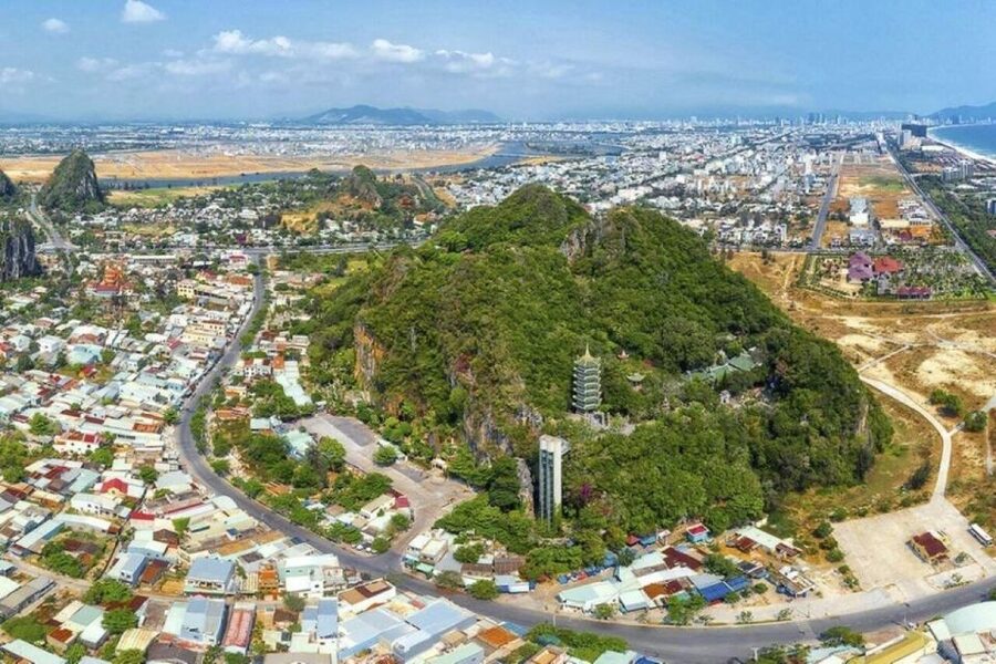 Da Nang : Lady Buddha - Marble Mountains - Am Phu Cave Tour - Am Phu Cave: Buddhist Lessons in Rock, Not Just a Dark Tunnel