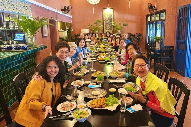 Da Nang Local Food Tour by Motorbike + Sightseeing SAFE & FUN - Food Stop 1: Beo-Nam-Loc cakes and the appetizer warm-up