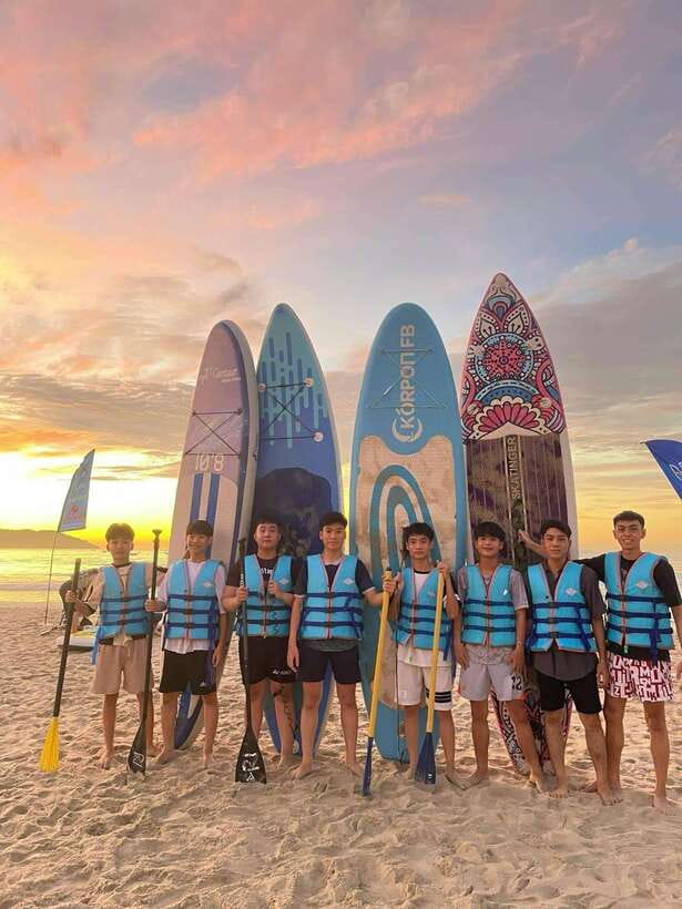 Da Nang: Man Thai Beach Stand-Up Paddleboarding Tour - Price and value: why $12 per group can feel fair