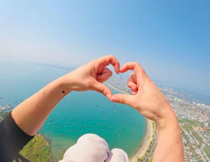 Da Nang: Monkey Mountain Paragliding Experience - What to bring (and what not to bring) for a smoother flight