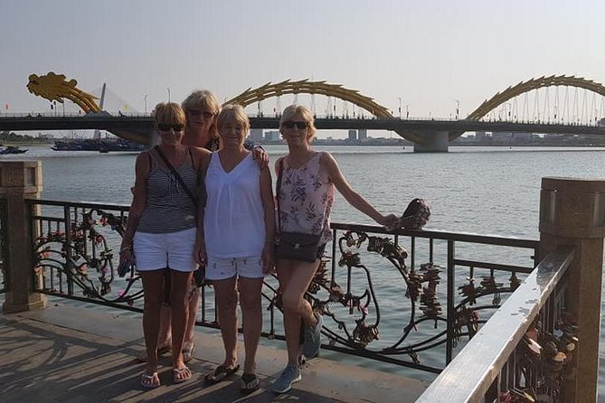 DA NANG NIGHT LIFE Tour with MARBLE MOUNTAIN & LADY BUDDHA STATUE, DRAGON BRIDGE - Dinner included, so you avoid the “what now?” problem