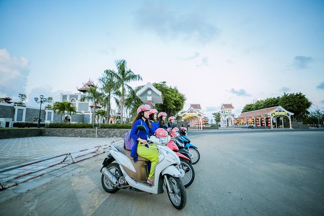 Da Nang Night Motorbike Tour & River Cruise Riding By Lady Rider - Why A lady rider night tour is a smart fit for Da Nang first-timers