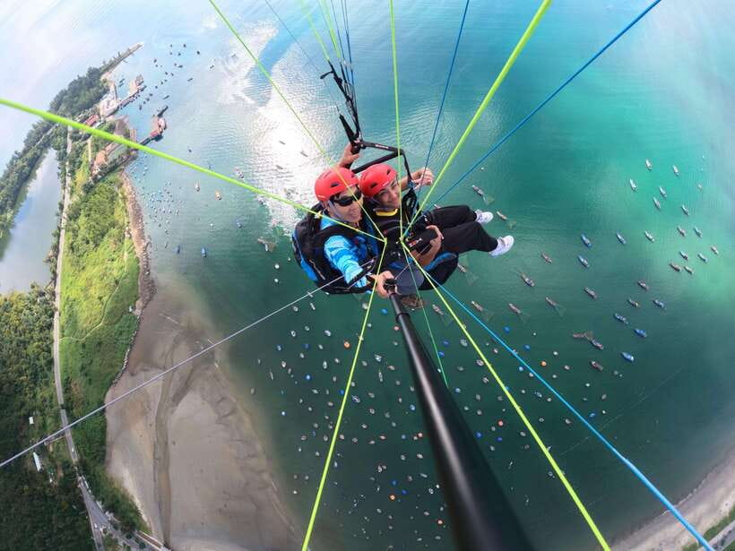 Da Nang Private paragliding experience on Monkey Mountain - Why Monkey Mountain at 600m makes Da Nang look totally different