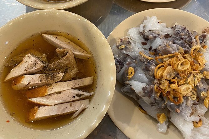 Da Nang Scooter Food Tour & Hidden Gems w/ Locals - Banana leaf dumplings: Bánh Bột Lọc or Bánh Nậm