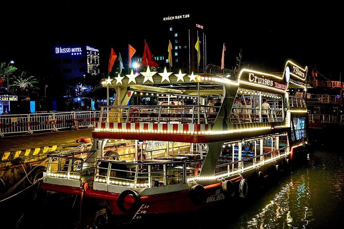 Da Nang: Seafood dinner, night market, sightseeing by night - From hotel pickup at 6:00 pm to your first night-sight stops