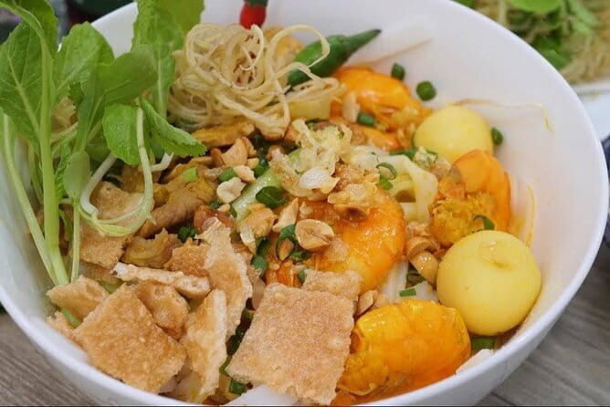 Da Nang Street Foodie Walking Tour - Lunch or Dinner: Timing That Changes the Whole Feel