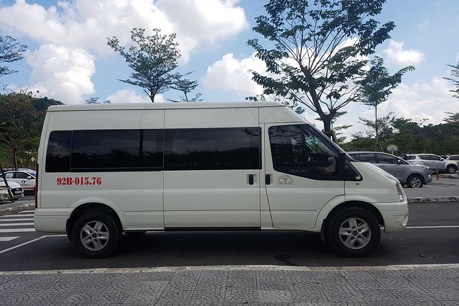 Daily Bus Hoi An - Da Nang Airport, Da Nang City - How communication helps when flights change